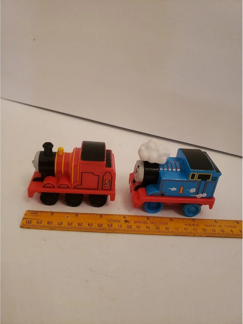 Thomas & Friends Tiny Trains x2 Pull Back & Go